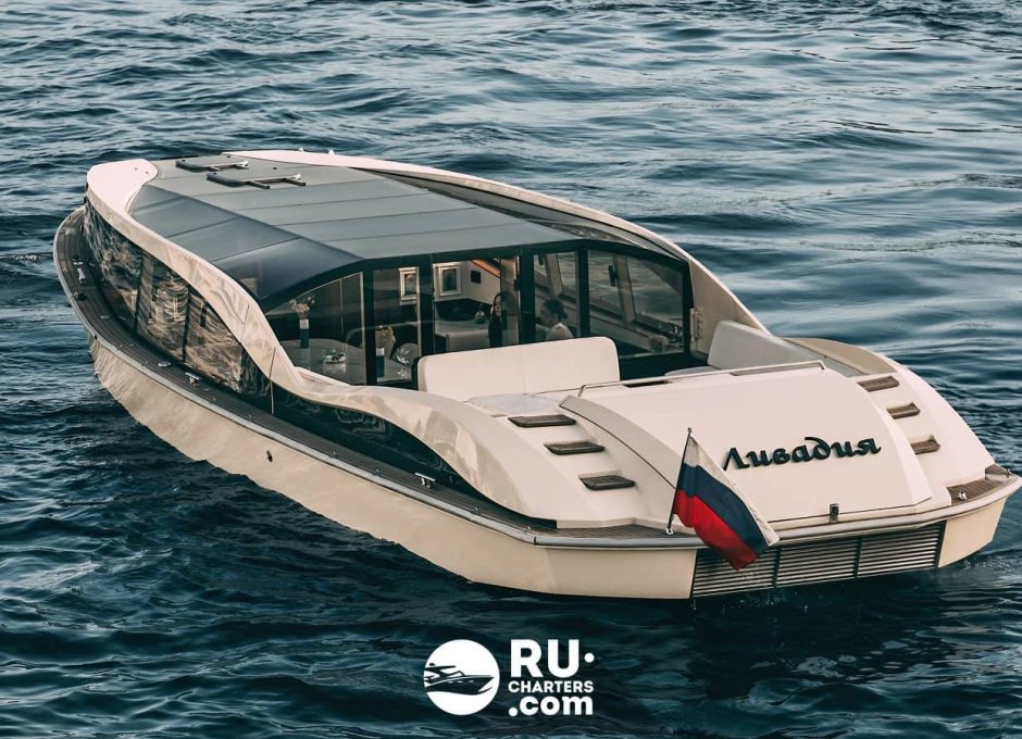 «Ливадия» Аренда катера в СПб