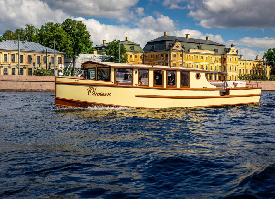 «Онегин» Аренда катера в СПб