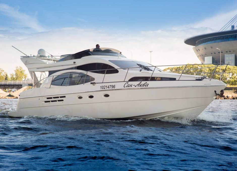 «azimut 46 Сан Аква» Аренда яхты в СПб