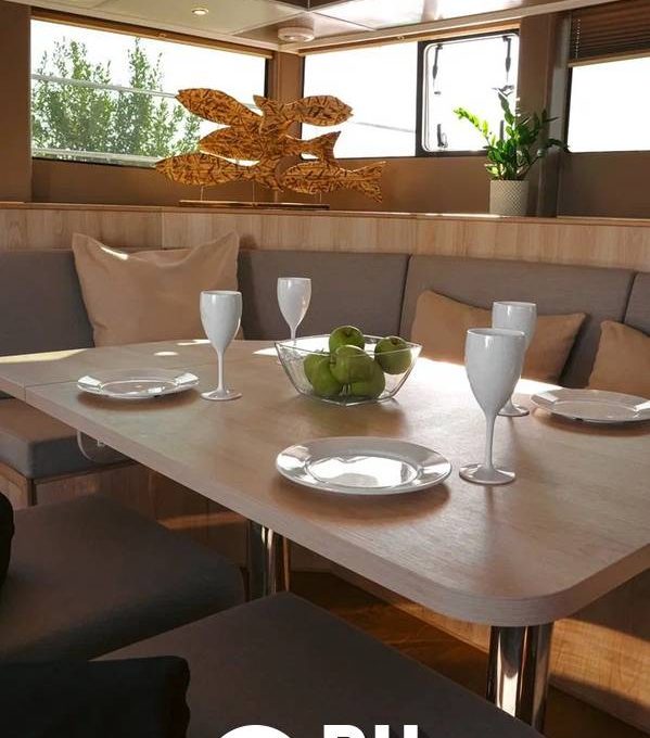 «jocore A» аренда моторного катамарана в Санкт Петербурге