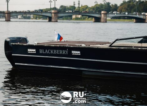 «blackberry» Аренда катера в СПб