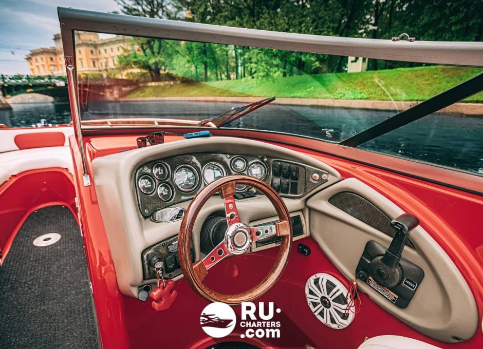 «crownline 280» Аренда катера в СПб