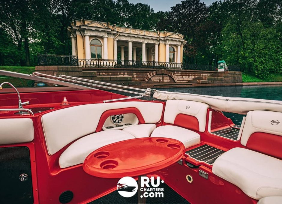 «crownline 280» Аренда катера в СПб