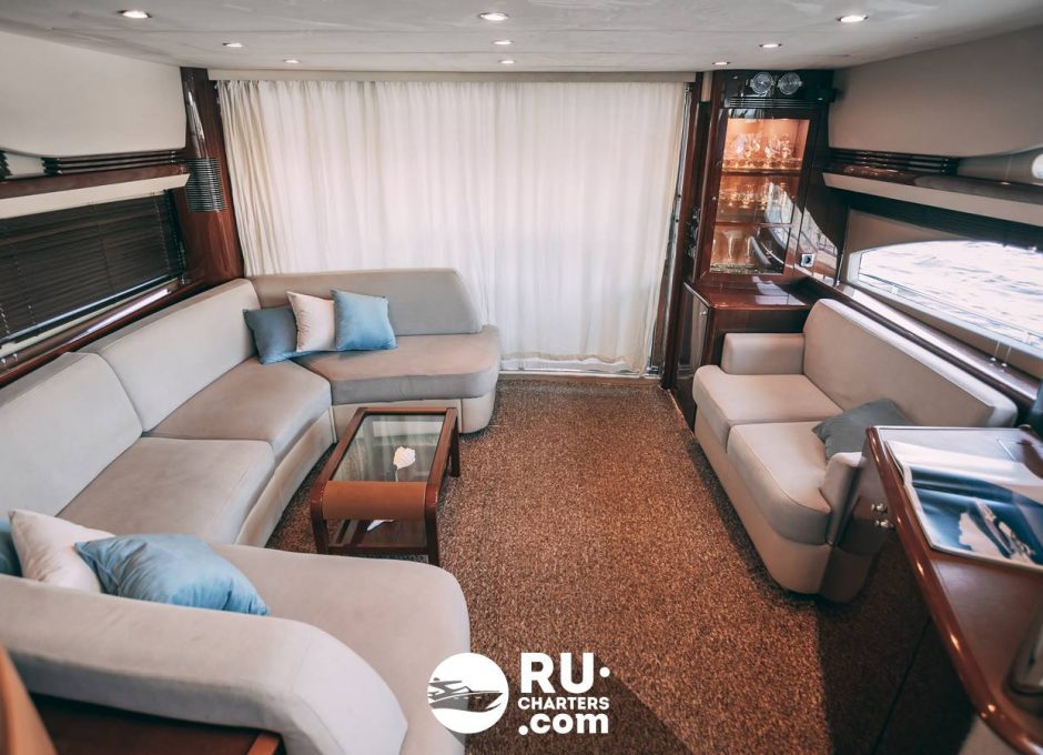 «princess 68» Аренда яхты в СПб