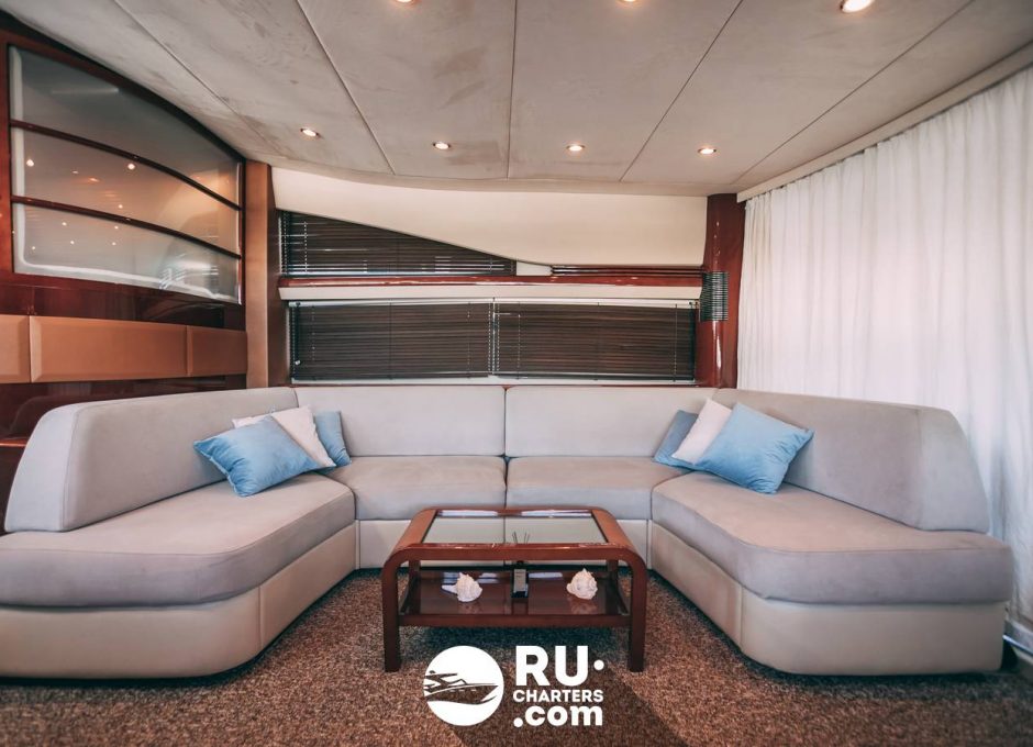 «princess 68» Аренда яхты в СПб