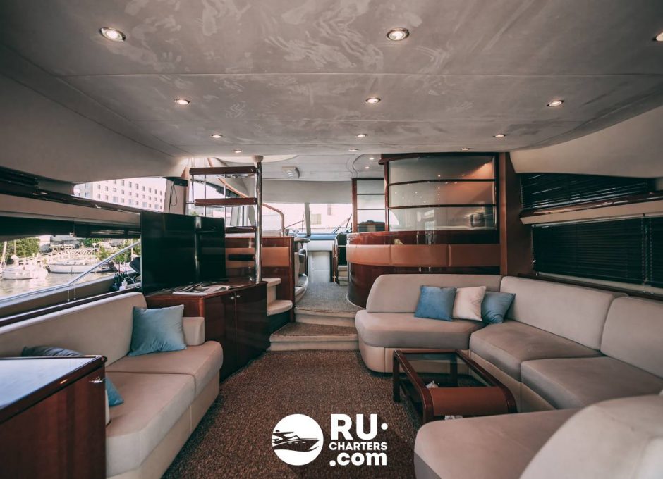 «princess 68» Аренда яхты в СПб