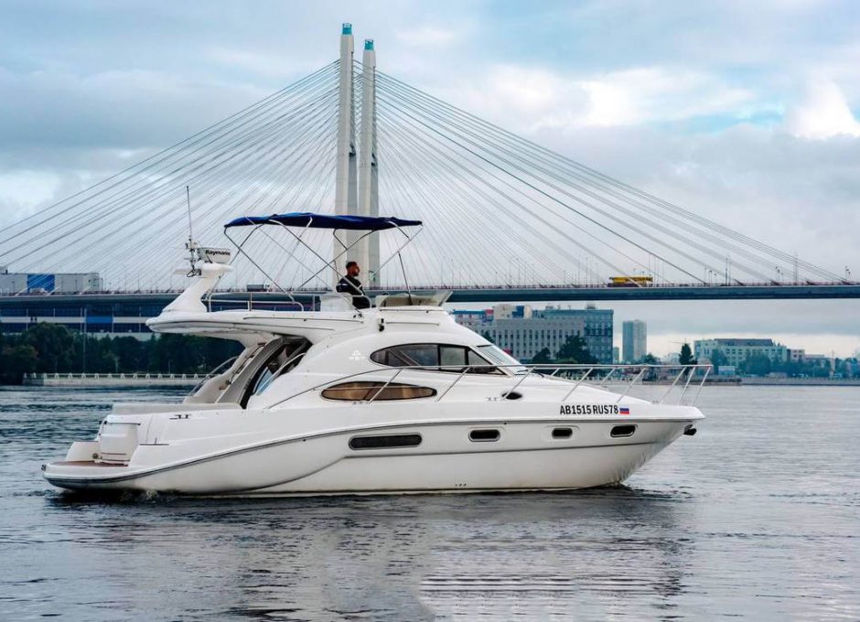 «sealine 37» Аренда яхты в СПб