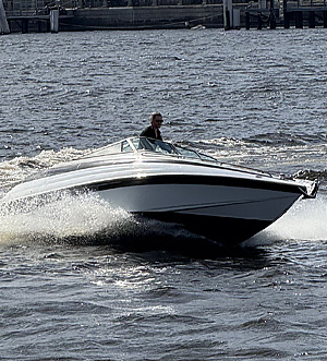 «crownline 266 Ccr» Аренда катера в СПб