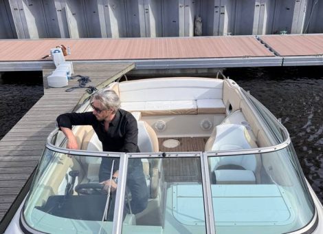 «crownline 266 Ccr» Аренда катера в СПб