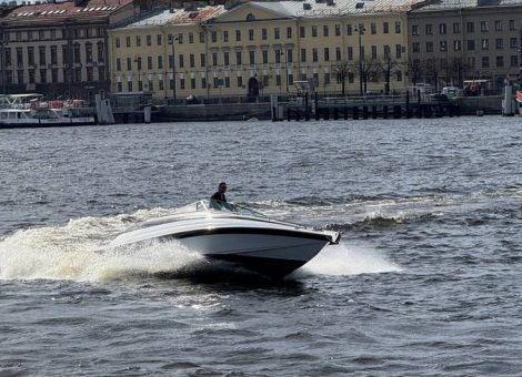 «crownline 266 Ccr» Аренда катера в СПб