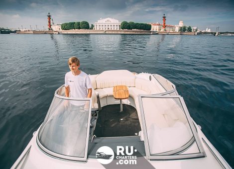 «euphoria Velvette 25» Аренда катера в СПб