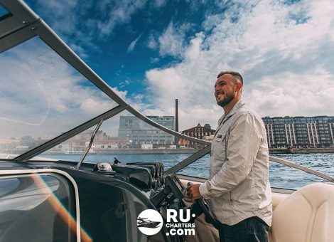 «euphoria Velvette 25» Аренда катера в СПб