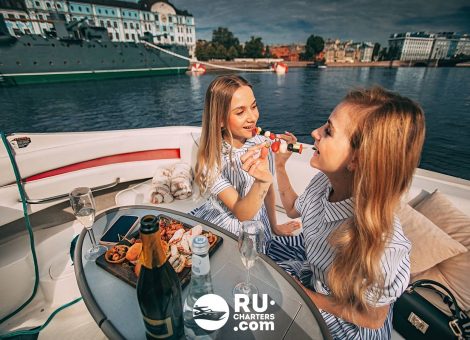 «maxum 2400 Варадеро» Аренда катера в СПб
