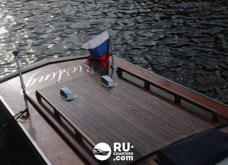 «Рислинг» Аренда катера в СПб