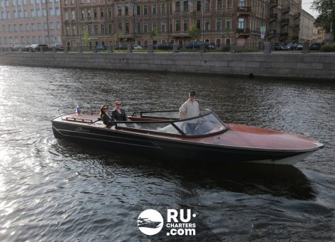 «Рислинг» Аренда катера в СПб