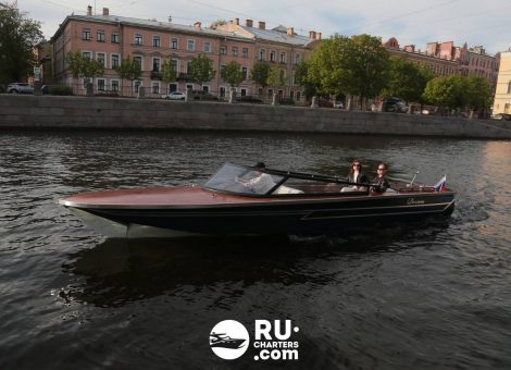 «Рислинг» Аренда катера в СПб
