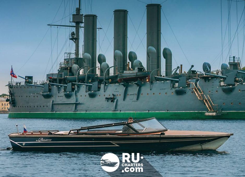 «Рислинг» Аренда катера в СПб