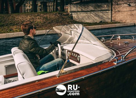 «riva» Аренда катера в СПб
