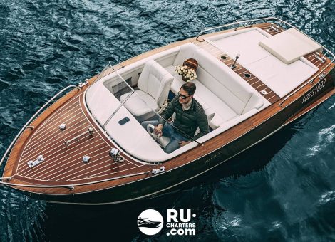 «riva» Аренда катера в СПб
