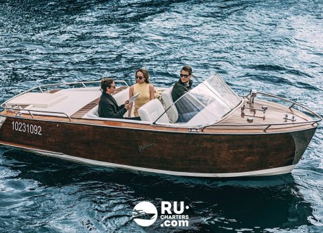 «riva» Аренда катера в СПб
