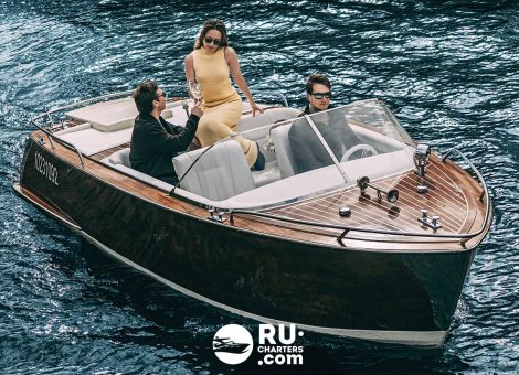 «riva» Аренда катера в СПб