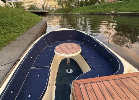 «Венецианец» Аренда катера в СПб