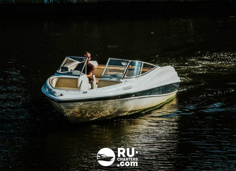 «wellcraft 210 Пупсень» Аренда катера в СПб