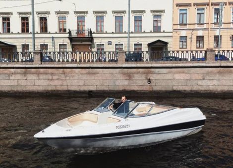 «wellcraft 210 Пупсень» Аренда катера в СПб