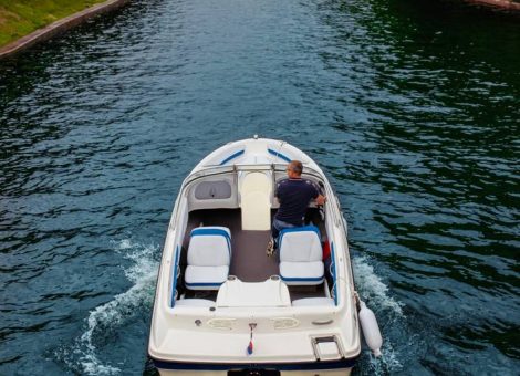 «bayliner 185 Эсения» Аренда катера в СПб