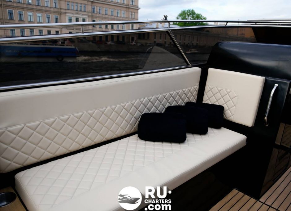 «black X Max» Аренда катера в СПб