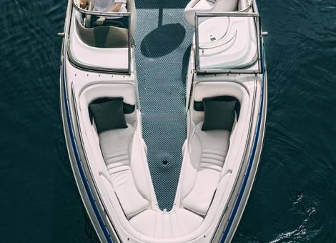 «crownline 230 Br Бангкок» Аренда катера в СПб