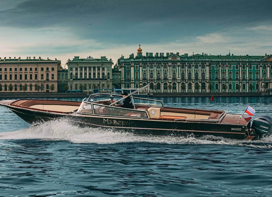 «Мэверик» Аренда катера в СПб