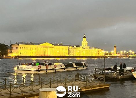 «Петр Великий» Аренда теплохода в Санкт Петербурге