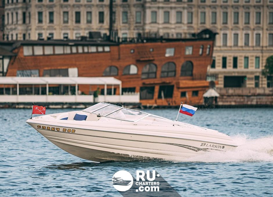«larson 210 Спанч Боб» Аренда катера в СПб