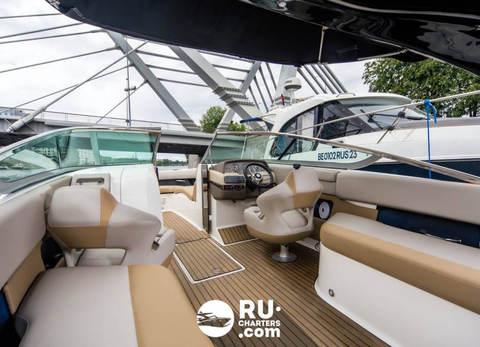 «regal 2500 Аль Мактум» Аренда катера в СПб