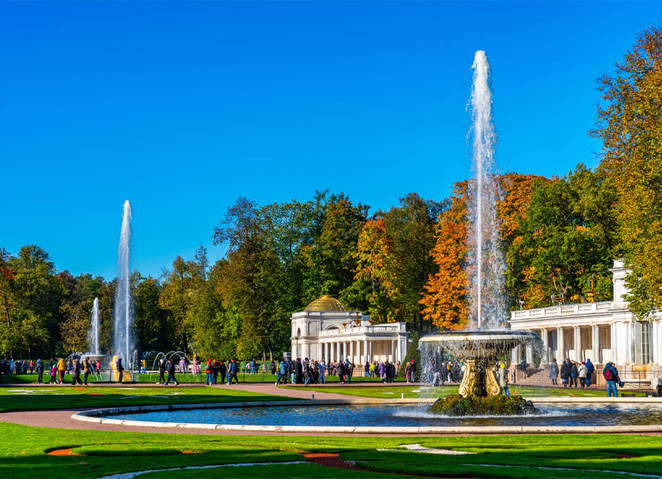 Скоростной катамаран из Кронштадта в Петергоф