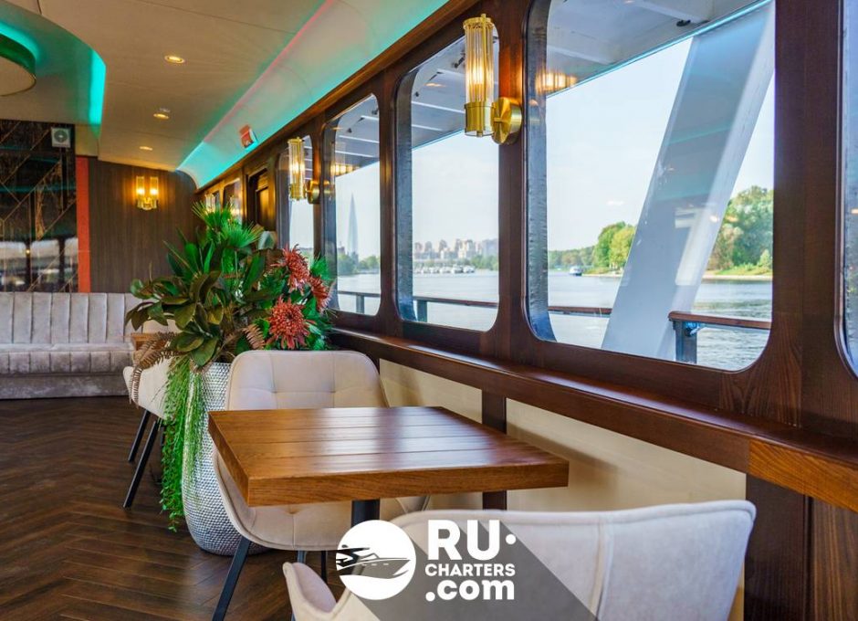 «Шустрый Бобер» Аренда теплохода ресторана в СПб