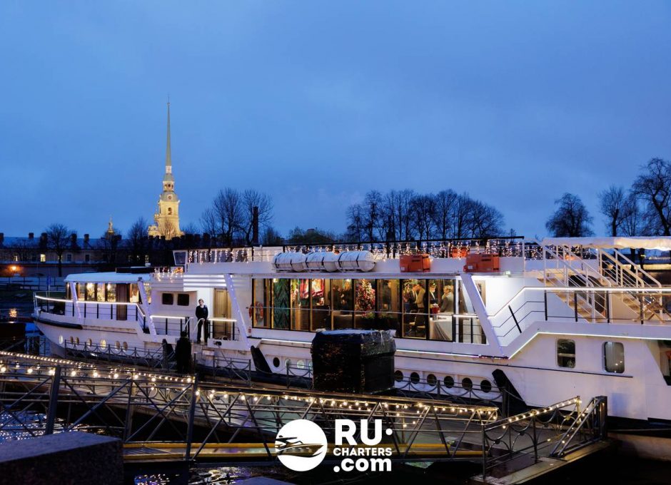 «Шустрый Бобер» Аренда теплохода ресторана в СПб