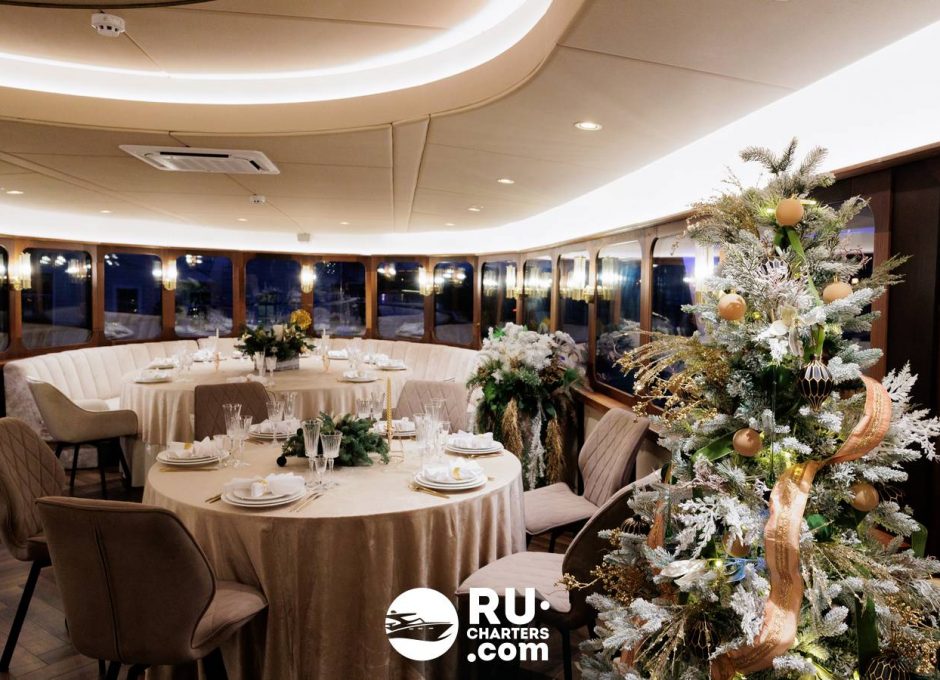 «Шустрый Бобер» Аренда теплохода ресторана в СПб