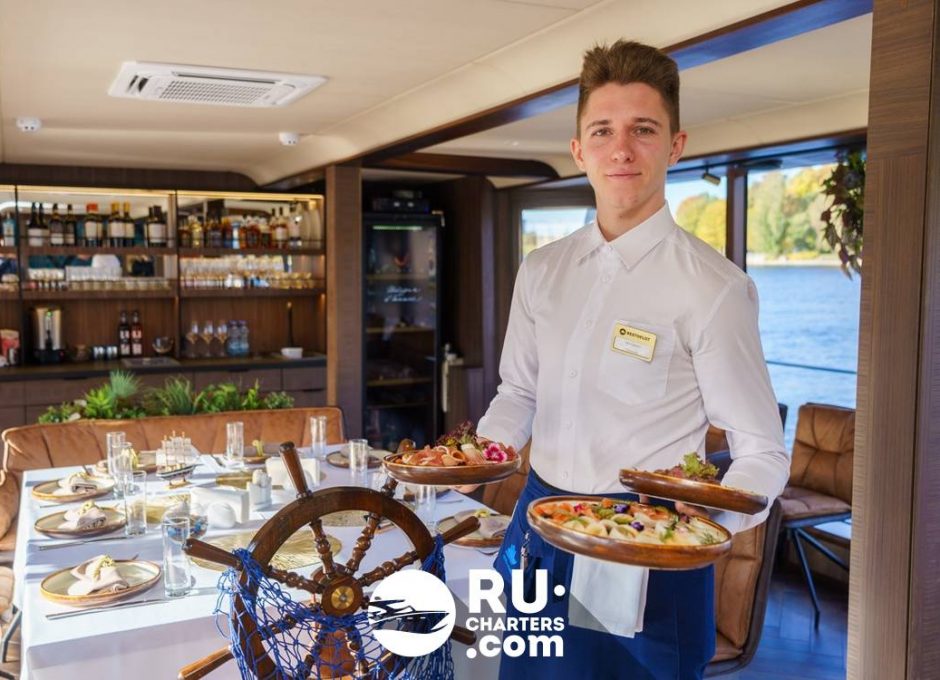 «Шустрый Бобер» Аренда теплохода ресторана в СПб