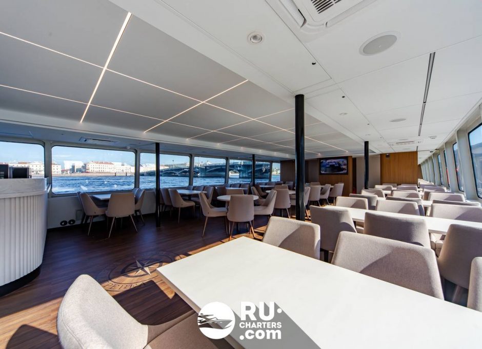 «Бастион» Аренда катамарана в СПб