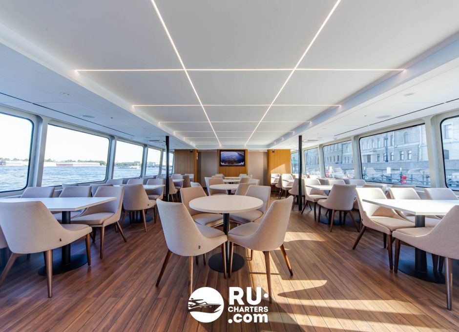 «Бастион» Аренда катамарана в СПб