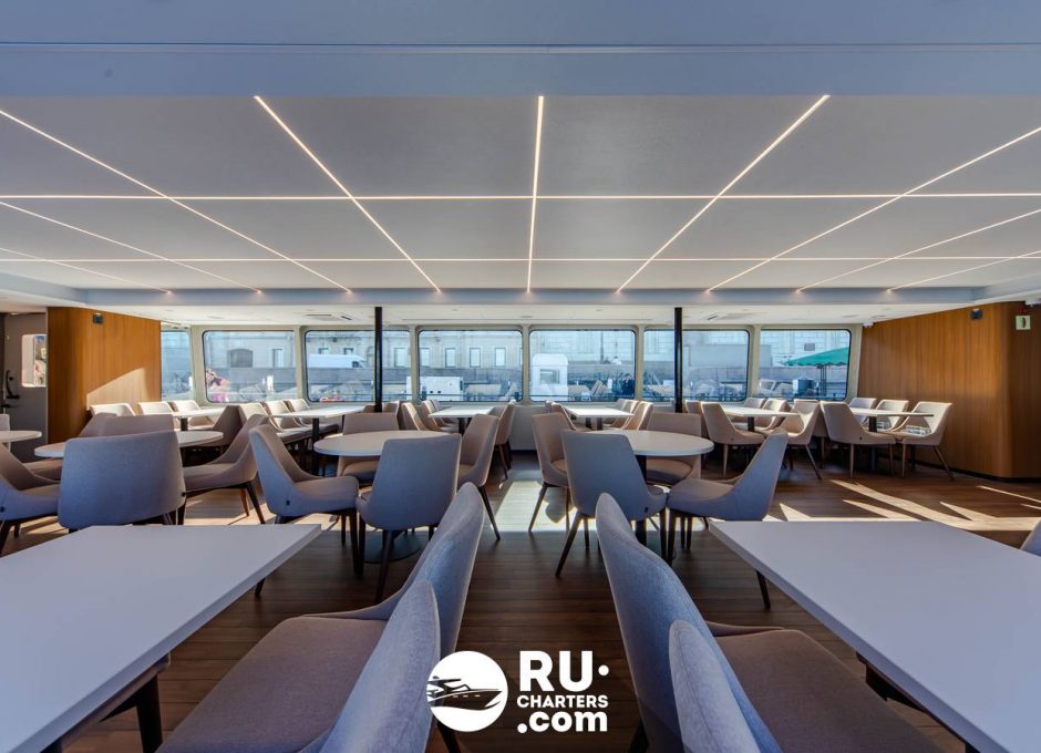 «Бастион» Аренда катамарана в СПб