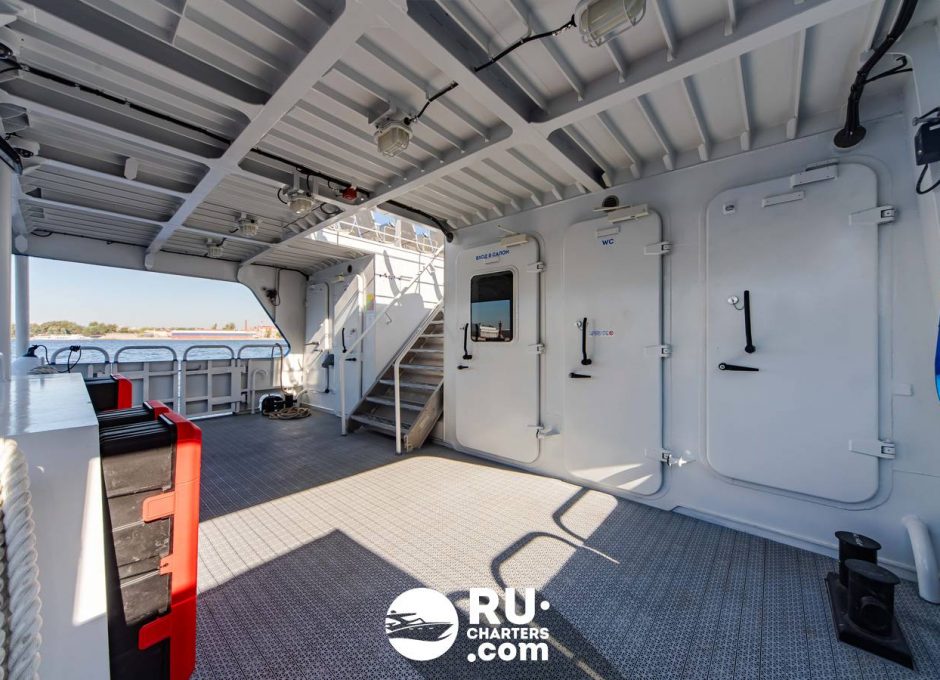 «Бастион» Аренда катамарана в СПб