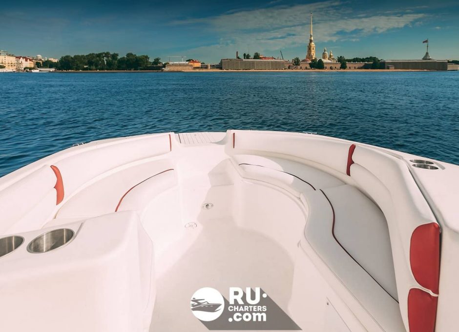 «Антураж» Аренда катера в СПб