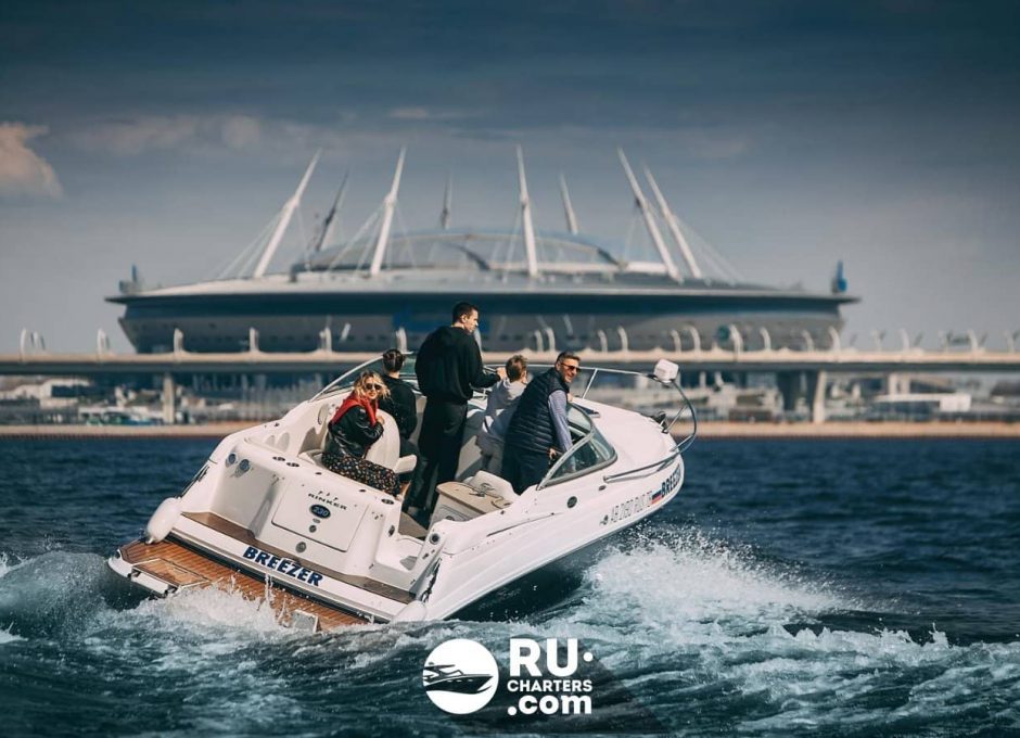 «Бризер Rinker 230» Аренда катера в СПб