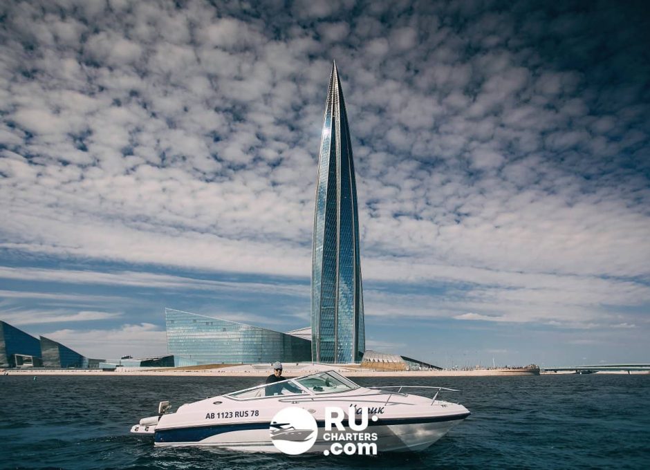 «Чапик Chaparral 215» Аренда катера в СПб