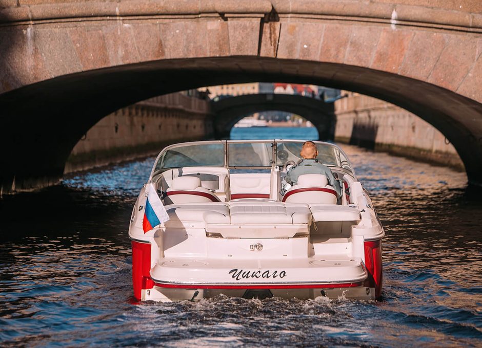 «Чикаго» Аренда катера в СПб
