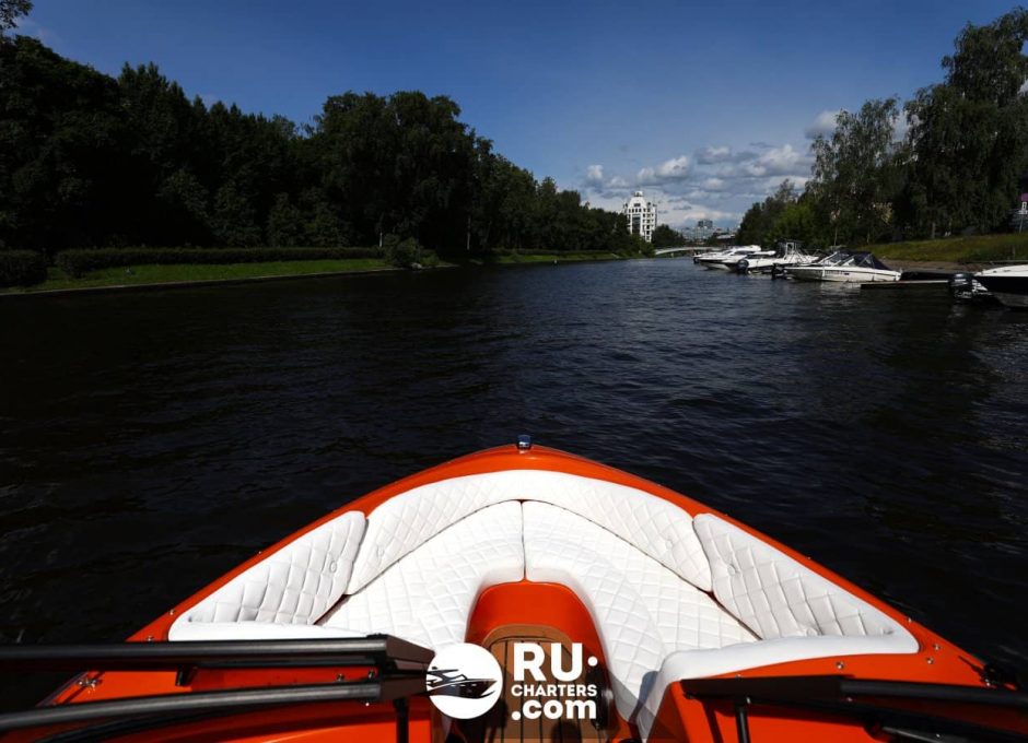 «Эрмес» Аренда катера в СПб