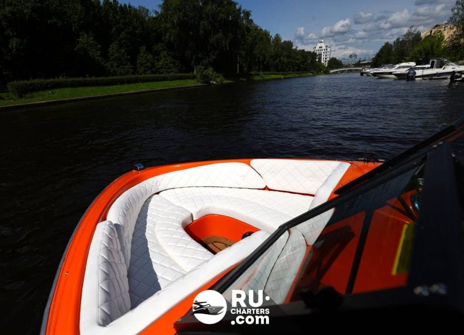 «Эрмес» Аренда катера в СПб